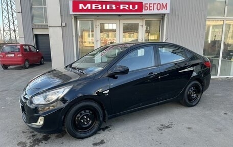 Hyundai Solaris II рестайлинг, 2011 год, 744 000 рублей, 1 фотография