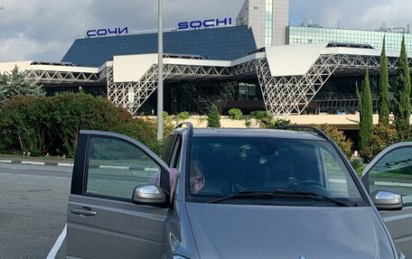 Mercedes-Benz Viano, 2011 год, 1 999 000 рублей, 1 фотография
