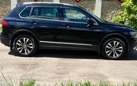 Volkswagen Tiguan II, 2017 год, 2 450 000 рублей, 9 фотография