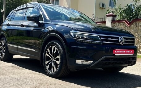 Volkswagen Tiguan II, 2017 год, 2 450 000 рублей, 13 фотография