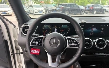 Mercedes-Benz GLB, 2022 год, 2 967 000 рублей, 5 фотография