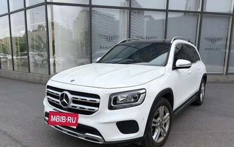 Mercedes-Benz GLB, 2022 год, 2 967 000 рублей, 3 фотография