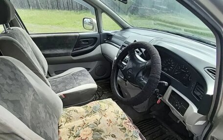 Nissan Bassara, 2001 год, 300 000 рублей, 11 фотография