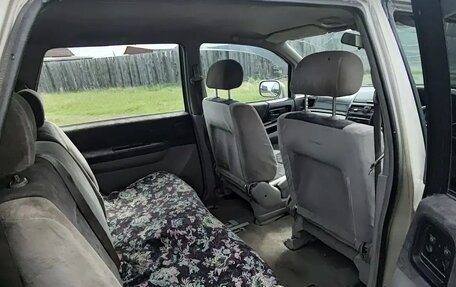 Nissan Bassara, 2001 год, 300 000 рублей, 9 фотография