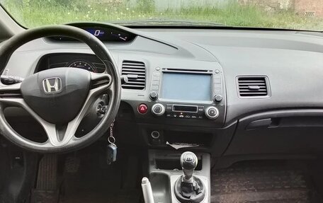 Honda Civic VIII, 2010 год, 950 000 рублей, 2 фотография
