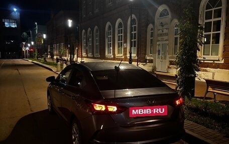 Hyundai Solaris II рестайлинг, 2021 год, 1 700 000 рублей, 4 фотография