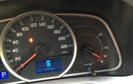 Toyota RAV4, 2014 год, 1 850 000 рублей, 7 фотография