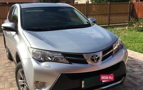 Toyota RAV4, 2014 год, 1 850 000 рублей, 4 фотография