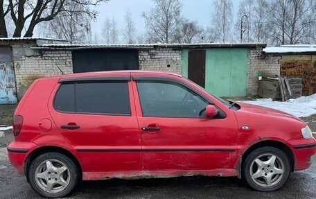 Volkswagen Polo IV рестайлинг, 2001 год, 115 000 рублей, 4 фотография