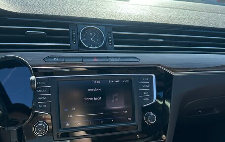 Volkswagen Passat B8 рестайлинг, 2016 год, 2 545 000 рублей, 11 фотография