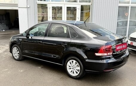 Volkswagen Polo VI (EU Market), 2015 год, 1 085 000 рублей, 2 фотография
