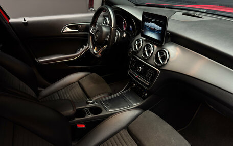Mercedes-Benz GLA, 2017 год, 2 590 000 рублей, 11 фотография