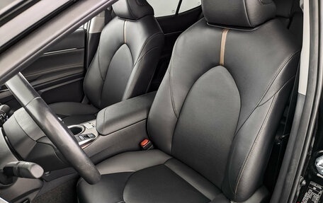Toyota Camry, 2020 год, 3 410 000 рублей, 20 фотография