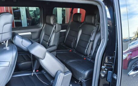 Peugeot Traveller I, 2019 год, 2 819 000 рублей, 17 фотография