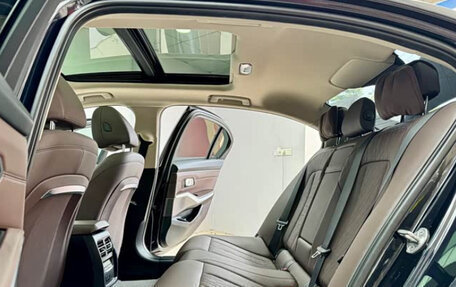 BMW 3 серия, 2023 год, 2 840 000 рублей, 15 фотография