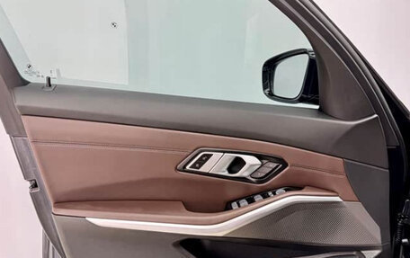 BMW 3 серия, 2023 год, 2 840 000 рублей, 14 фотография