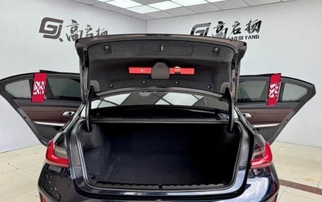 BMW 3 серия, 2023 год, 2 840 000 рублей, 26 фотография