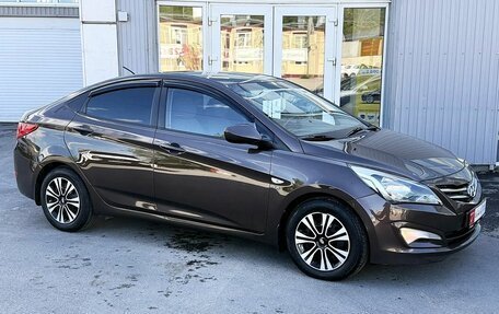Hyundai Solaris II рестайлинг, 2015 год, 1 129 000 рублей, 2 фотография
