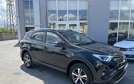 Toyota RAV4, 2017 год, 2 789 000 рублей, 4 фотография