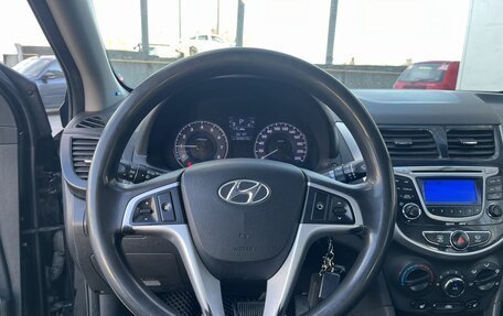Hyundai Solaris II рестайлинг, 2011 год, 744 000 рублей, 13 фотография