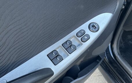 Hyundai Solaris II рестайлинг, 2011 год, 744 000 рублей, 11 фотография