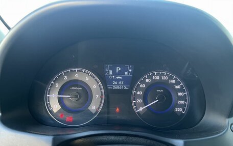Hyundai Solaris II рестайлинг, 2011 год, 744 000 рублей, 14 фотография