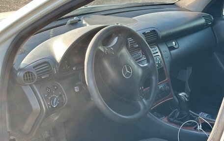 Mercedes-Benz C-Класс, 2003 год, 369 999 рублей, 5 фотография