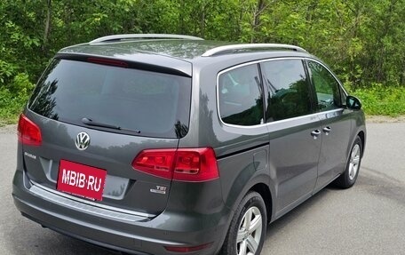 Volkswagen Sharan II, 2013 год, 900 000 рублей, 11 фотография