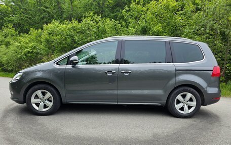Volkswagen Sharan II, 2013 год, 900 000 рублей, 16 фотография
