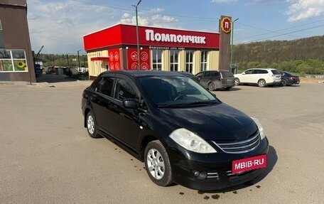 Nissan Tiida, 2010 год, 650 000 рублей, 2 фотография