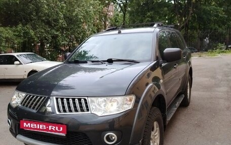 Mitsubishi Pajero Sport II рестайлинг, 2012 год, 1 350 000 рублей, 2 фотография