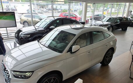 Audi Q5, 2022 год, 5 896 000 рублей, 4 фотография