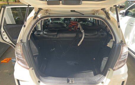 Honda Fit III, 2011 год, 950 000 рублей, 9 фотография