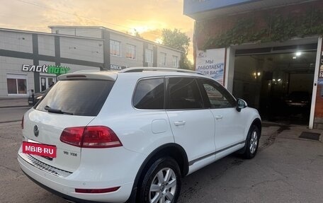 Volkswagen Touareg III, 2012 год, 1 600 000 рублей, 3 фотография