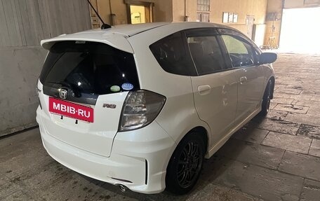 Honda Fit III, 2011 год, 950 000 рублей, 14 фотография