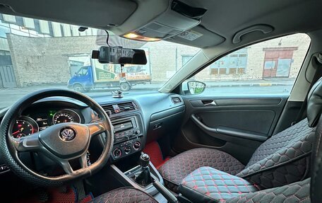 Volkswagen Jetta VI, 2015 год, 599 999 рублей, 23 фотография