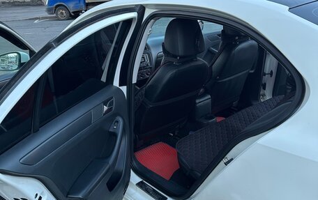 Volkswagen Jetta VI, 2015 год, 599 999 рублей, 38 фотография