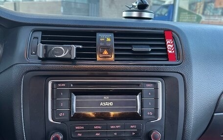 Volkswagen Jetta VI, 2015 год, 599 999 рублей, 33 фотография