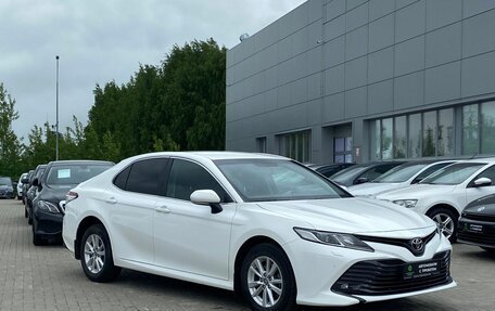 Toyota Camry, 2020 год, 2 800 000 рублей, 2 фотография