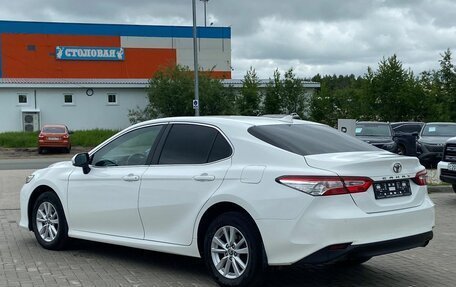 Toyota Camry, 2020 год, 2 800 000 рублей, 5 фотография