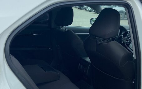 Toyota Camry, 2020 год, 2 800 000 рублей, 11 фотография