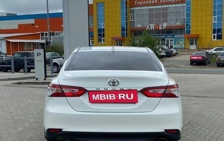 Toyota Camry, 2020 год, 2 800 000 рублей, 6 фотография
