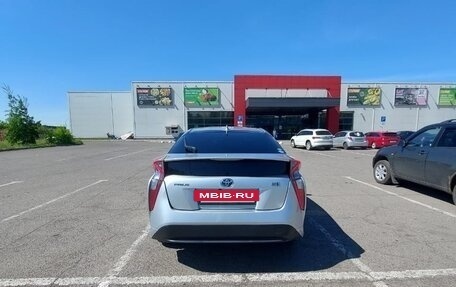 Toyota Prius IV XW50, 2016 год, 1 380 000 рублей, 2 фотография