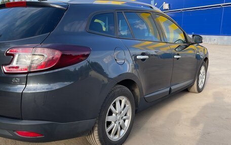 Renault Megane III, 2011 год, 650 000 рублей, 3 фотография
