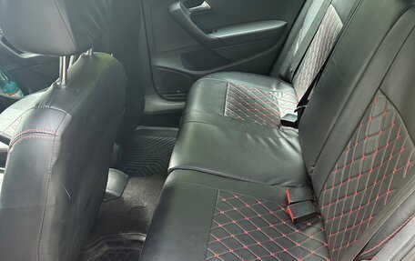 Volkswagen Polo VI (EU Market), 2015 год, 427 000 рублей, 5 фотография