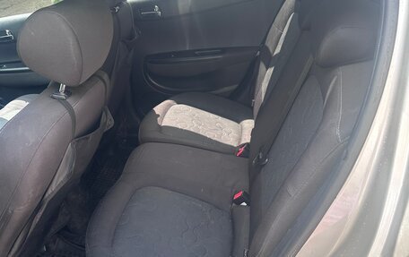 Hyundai i20 IB рестайлинг, 2010 год, 690 000 рублей, 14 фотография