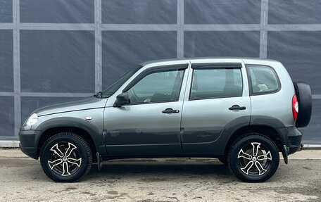 Chevrolet Niva I рестайлинг, 2018 год, 750 000 рублей, 5 фотография