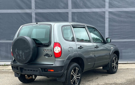 Chevrolet Niva I рестайлинг, 2018 год, 750 000 рублей, 7 фотография