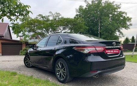 Toyota Camry, 2022 год, 4 000 000 рублей, 5 фотография
