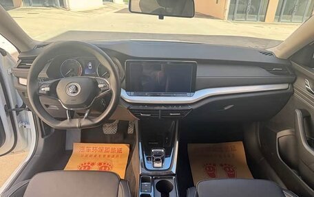 Skoda Octavia IV, 2023 год, 1 600 018 рублей, 11 фотография